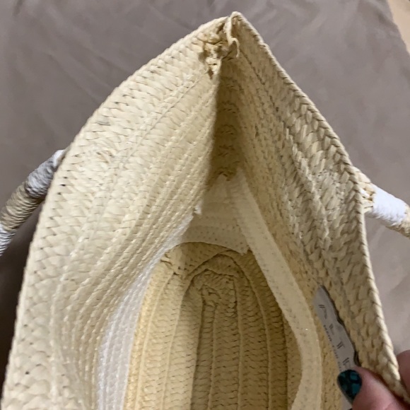 ALTRU Straw Tote Bag - Picture 6 of 7